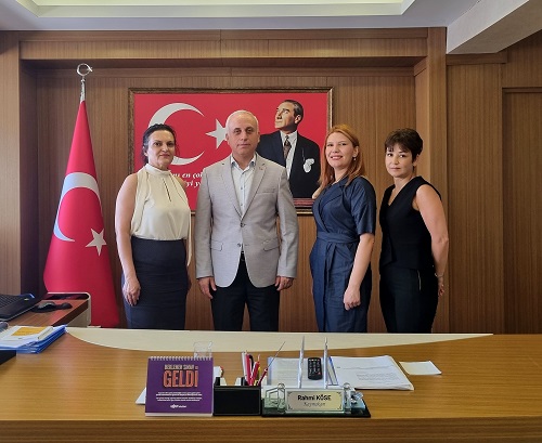 Antalya Organ ve Doku Nakli Bölge Koordinasyon Merkezi Sorumlu Hekimi Dr. Gözde Özge ERTUNÇ Sayın Kaymakamımız Rahmi KÖSE'yi Ziyaret Etti